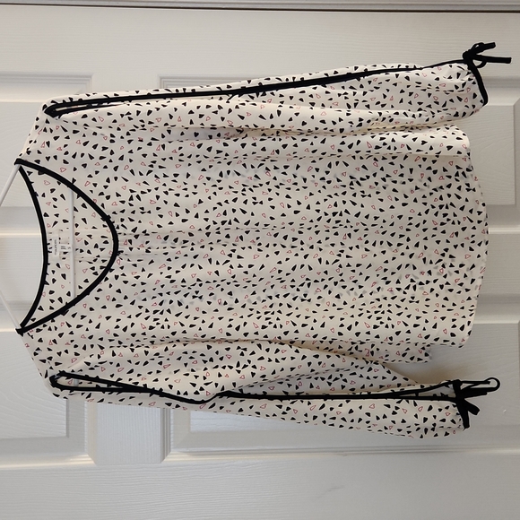 Maurices Heart Blouse - Picture 1 of 5